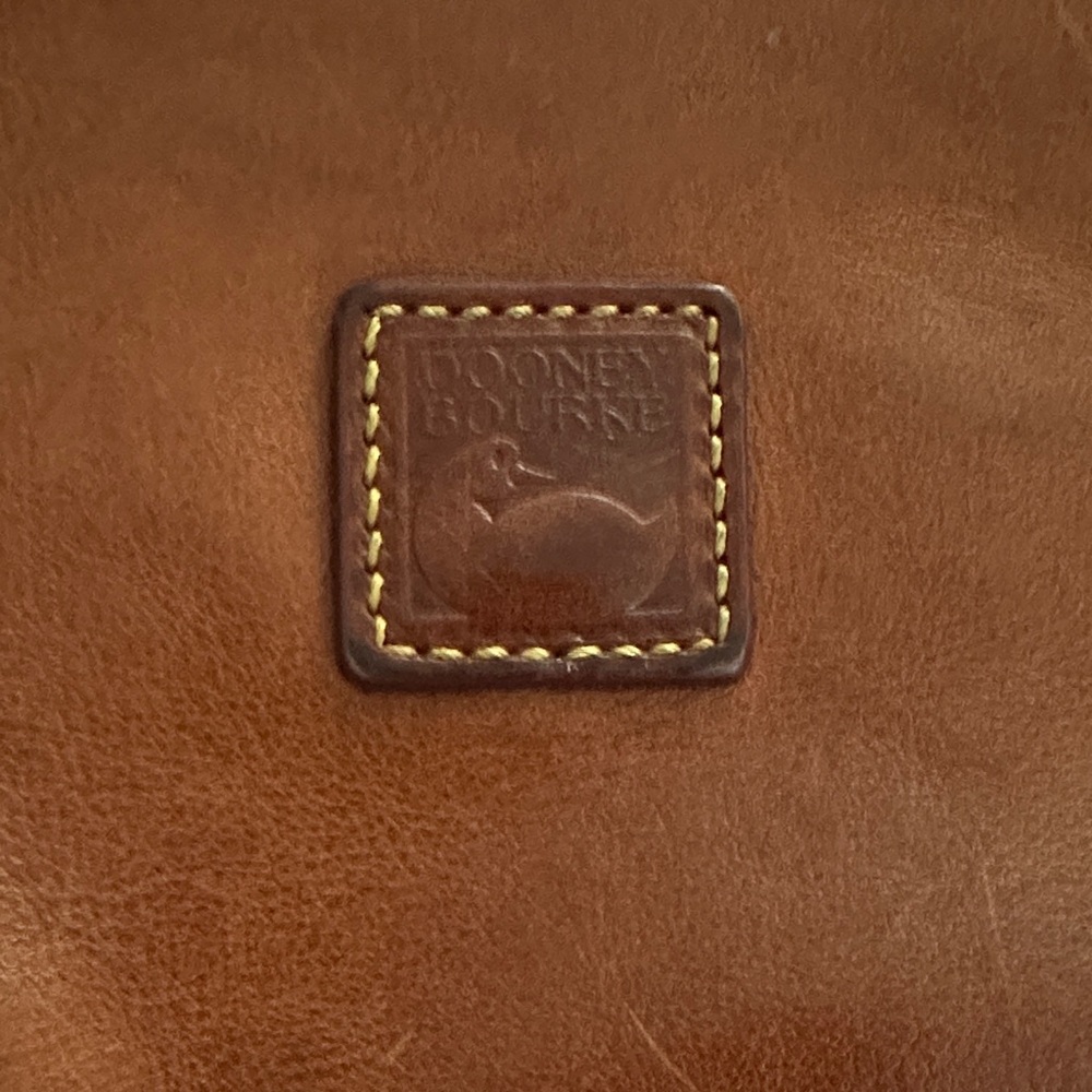 Dooney & Bourke Florentine leather crossbody handbag - Picture 3 of 9